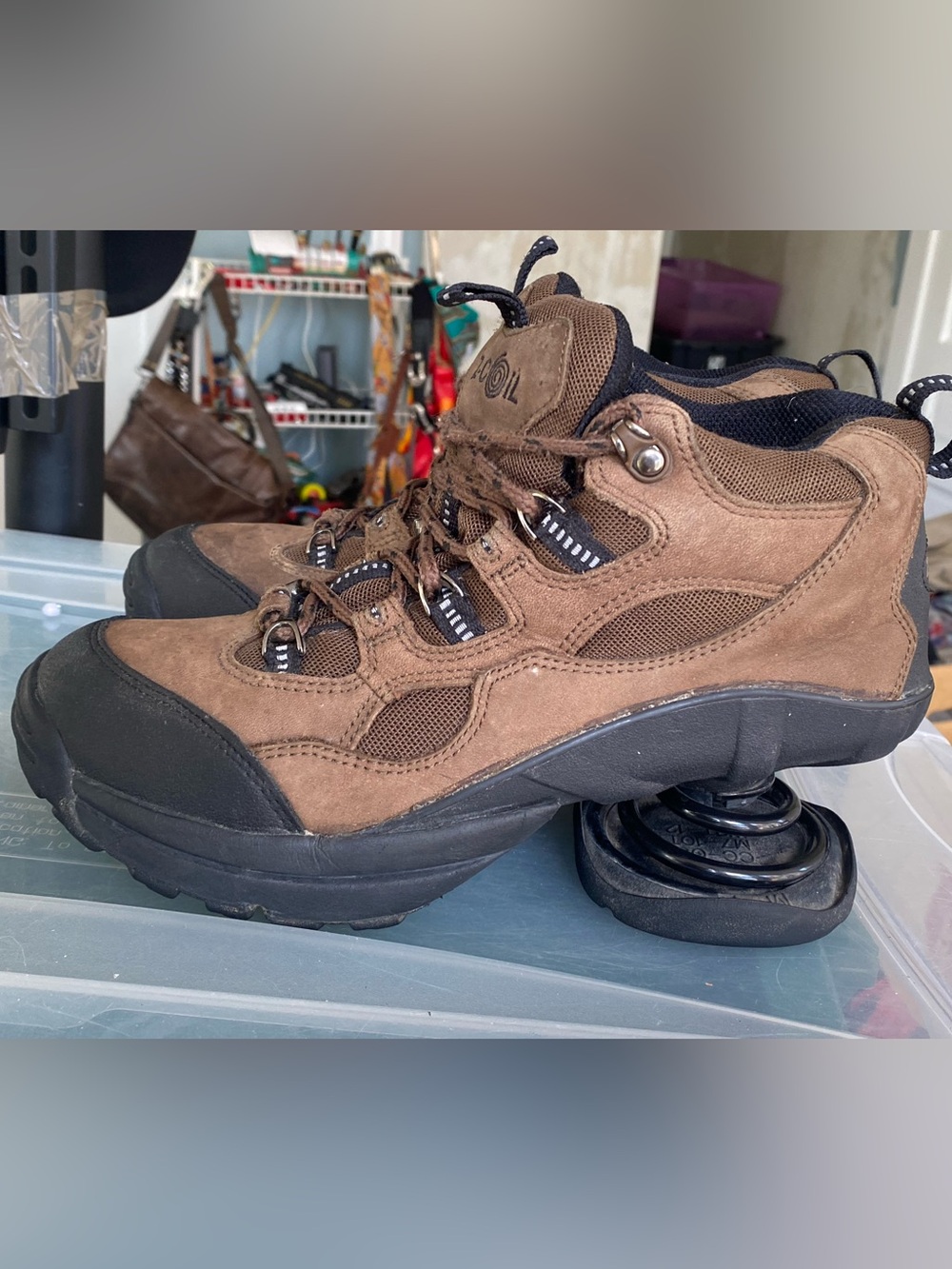 Z Coil Women's Leather Hiking Trail Shoes Size 9